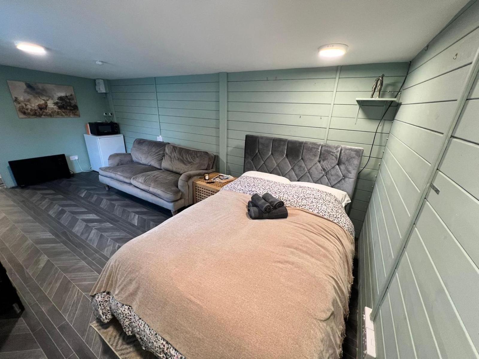 Cozy Cabin Independent Ensuite Guildford Esterno foto